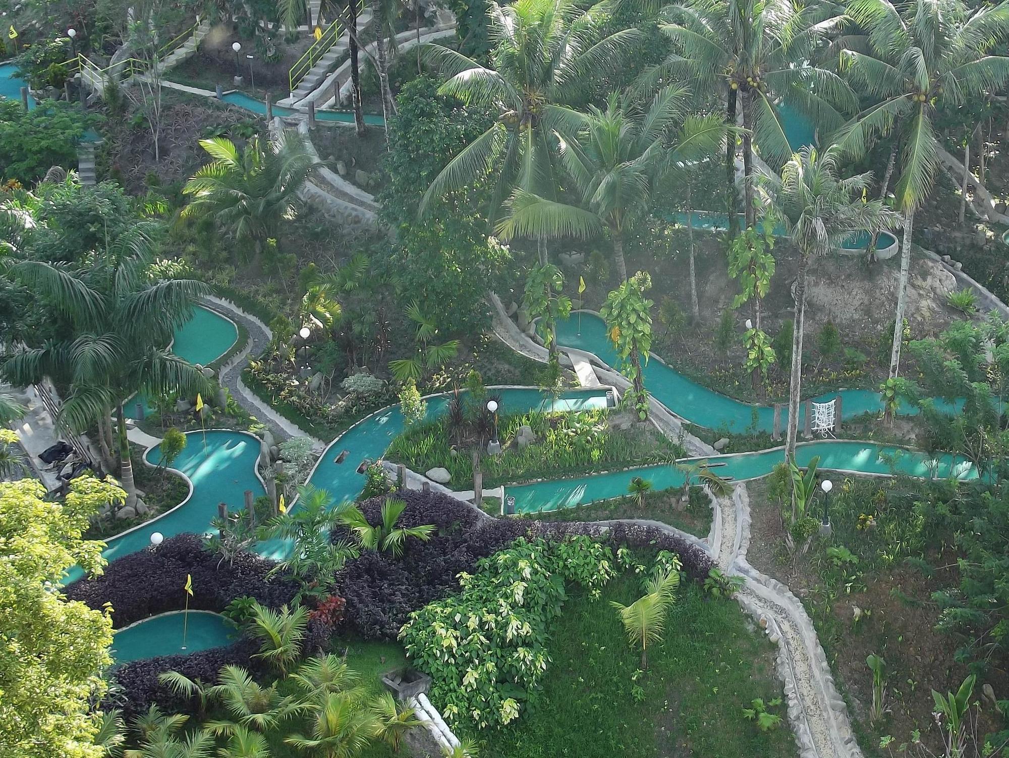 Mesra Business & Resort Hotel Samarinda Exterior photo