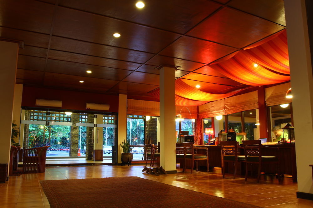 Mesra Business & Resort Hotel Samarinda Exterior photo